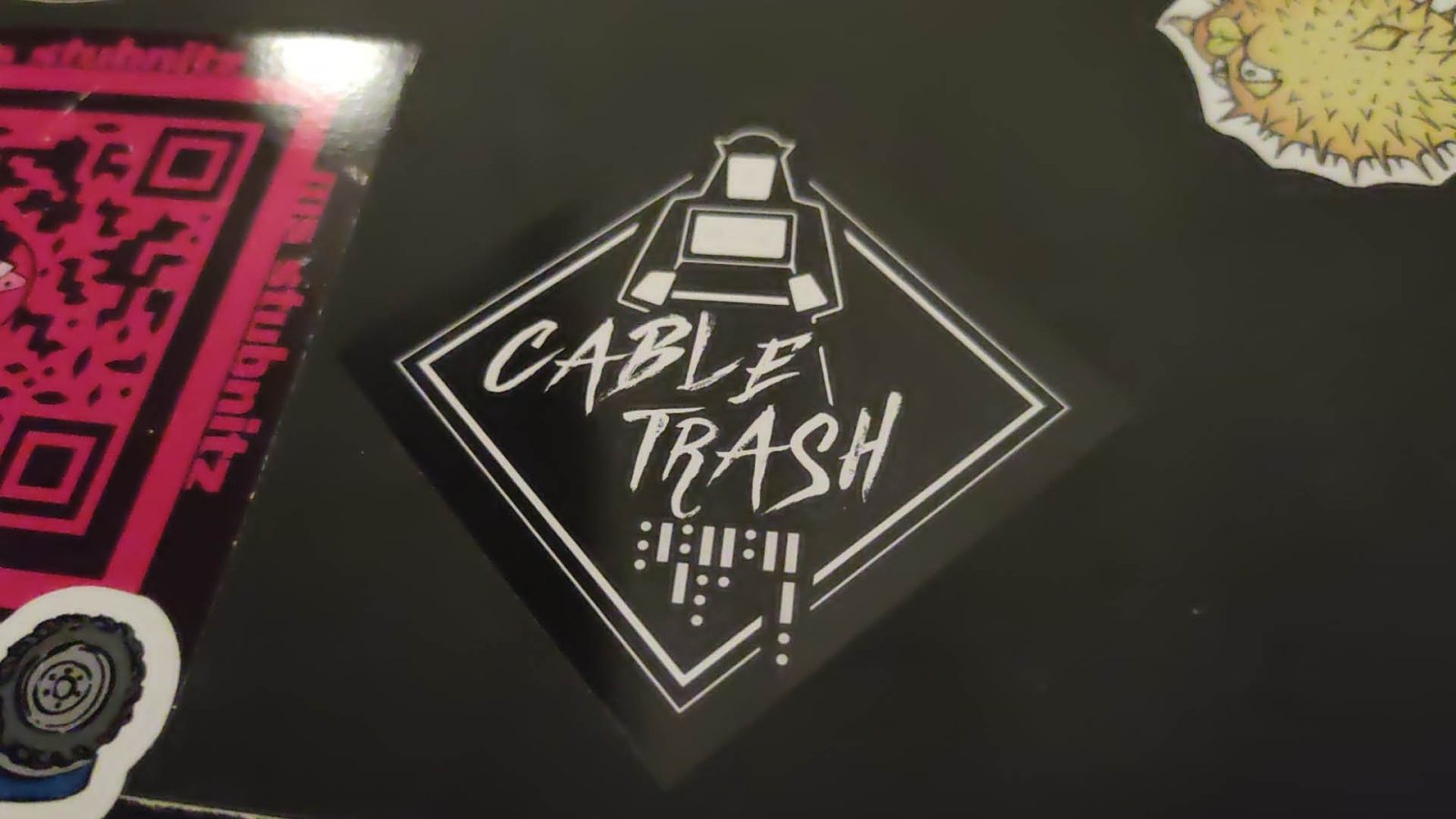 Plakat: Cable Trash Cyberpunk Barabend