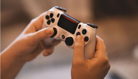 Affiche : Jeux vidéo, Bibliothèque Colette Vivier, 30 oct.