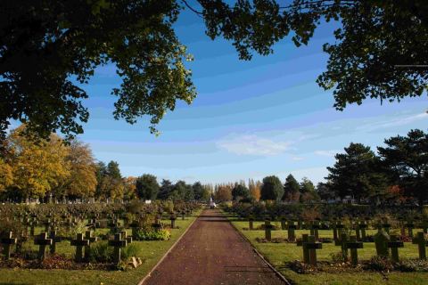 Poster: Le cimetière du Sud : ce que l'histoire nous enseigne, Cimetière du Sud, Nov 18