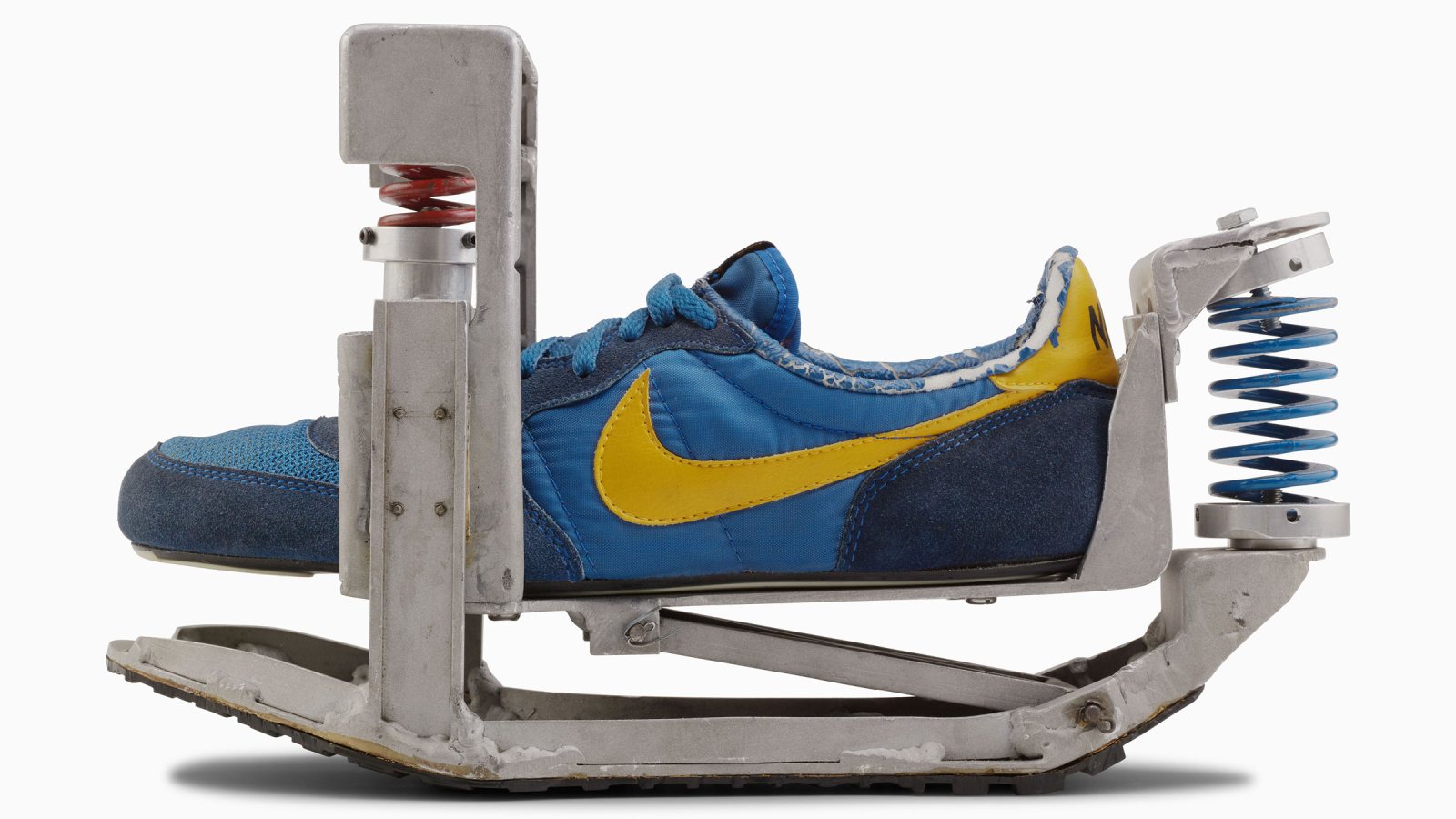 Poster: Nike: Form Follows Motion