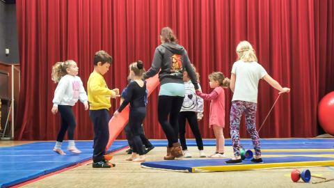 Affiche : Atelier cirque pour tous : Dès 3 ans !, Salle des fêtes (salle polyvalente) de Rixheim, 4 nov.