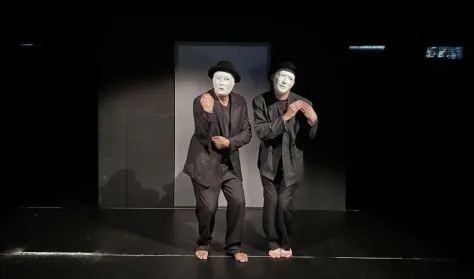Plakát: Josef Nadj (FR/HU): Dialogues in the Dream (Beszélgetések az álomban), Trafó Kortárs Művészetek Háza, nov. 10.