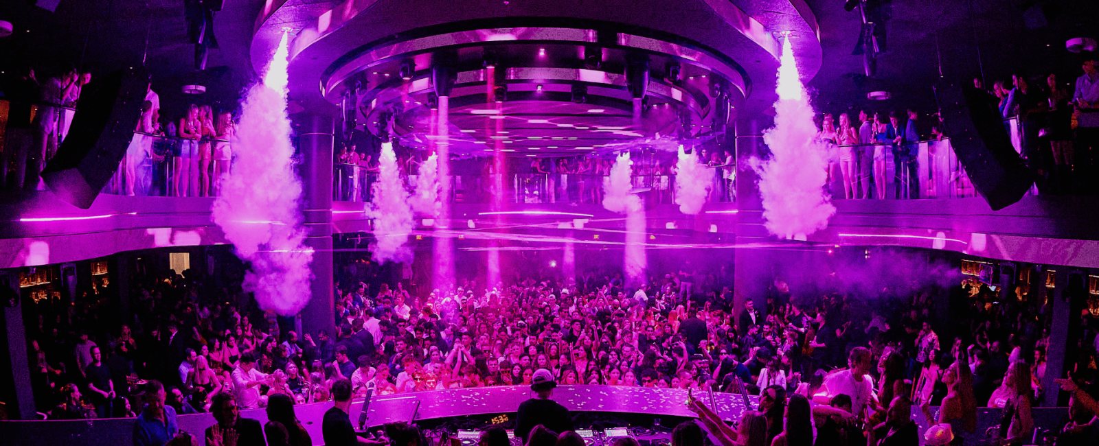 Poster: Crankdat at LIV