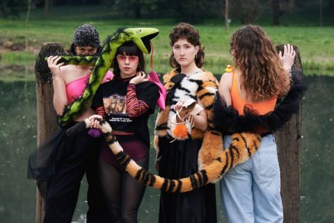Juliste: Liikkeellä marraskuussa: Body Sweats (for Elsa), EMMA – Espoon modernin taiteen museo, 14.11.
