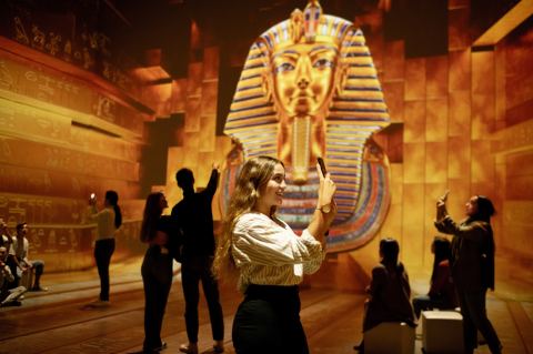 Poster: Tutankhamun: The Immersive Exhibition, Malmin jäähalli, Oct 10