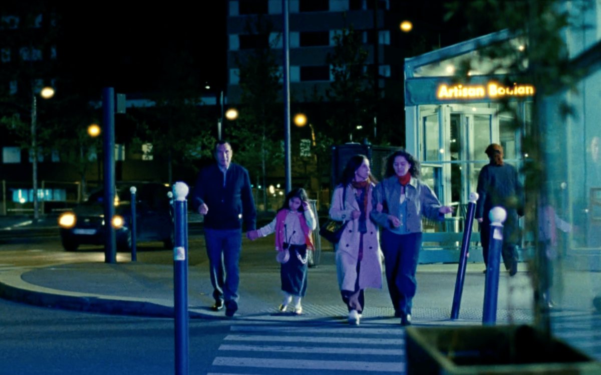 Poster: "Joyeuse retraite papa", une exposition entre documentaire et fiction