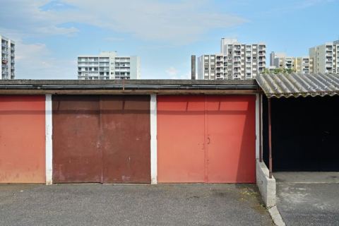 Poster: Exposition photo : La ville invisible, Guillaume Bonnel, Chroniques, Oct 9