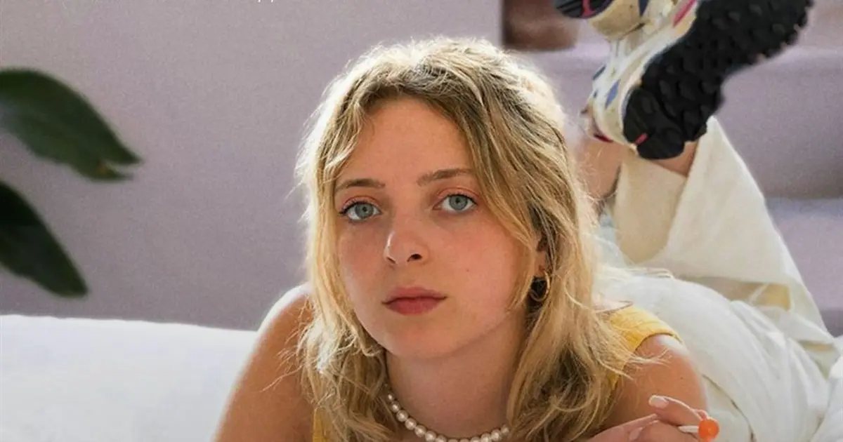 Poster: Ilona dans Grave