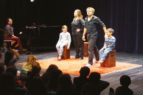 Affiche : Les Contes Zinédits, L'Illiade, 7 nov.
