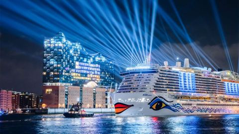 Plakat: AIDA & Friends – Charity-Event zum Geburtstag mit Revolverheld, LEA und Mark Forster, Elbphilharmonie, 28. Okt.