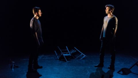 Locandina: UN ALT(R)O EVEREST, Teatro Elfo Puccini, 30 ott