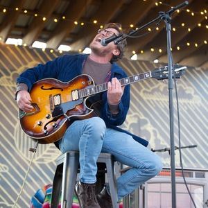 Affiche : Tim Haufe, Café brun, 8 nov.