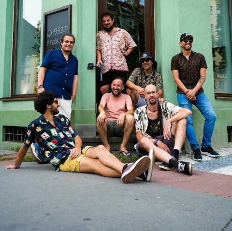 Plakát: Rumbalgia & Cumbia Cooperativa, Café V lese, 29. 10.