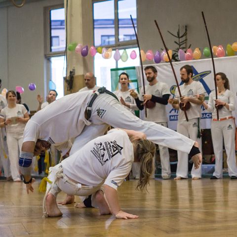 Plakat: Capoeira für Kinder und Jugendliche, Zinnschmelze, 3. Nov.