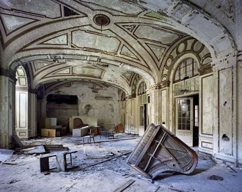 Affiche : Exposition de Yves Marchand et Romain Meffre, Les Ruines de Détroit, 20 ans après - Polka Galerie, Polka Galerie, 12 nov.