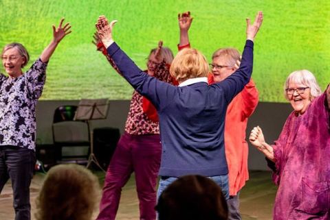 Juliste: Teatteri ILMI Ö:n TaideLiikutus-yhteisöteatteriryhmä, Suomenlinnan kirjasto, 9.9.