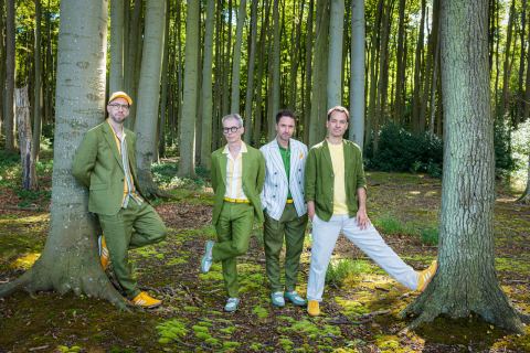 Poster: VOKAL  TOTAL – maybebop – NEUES PROGRAMM – – – Vier Typen. Vier Mikrofone. Sonst nichts., Alte Kongresshalle, Nov 16