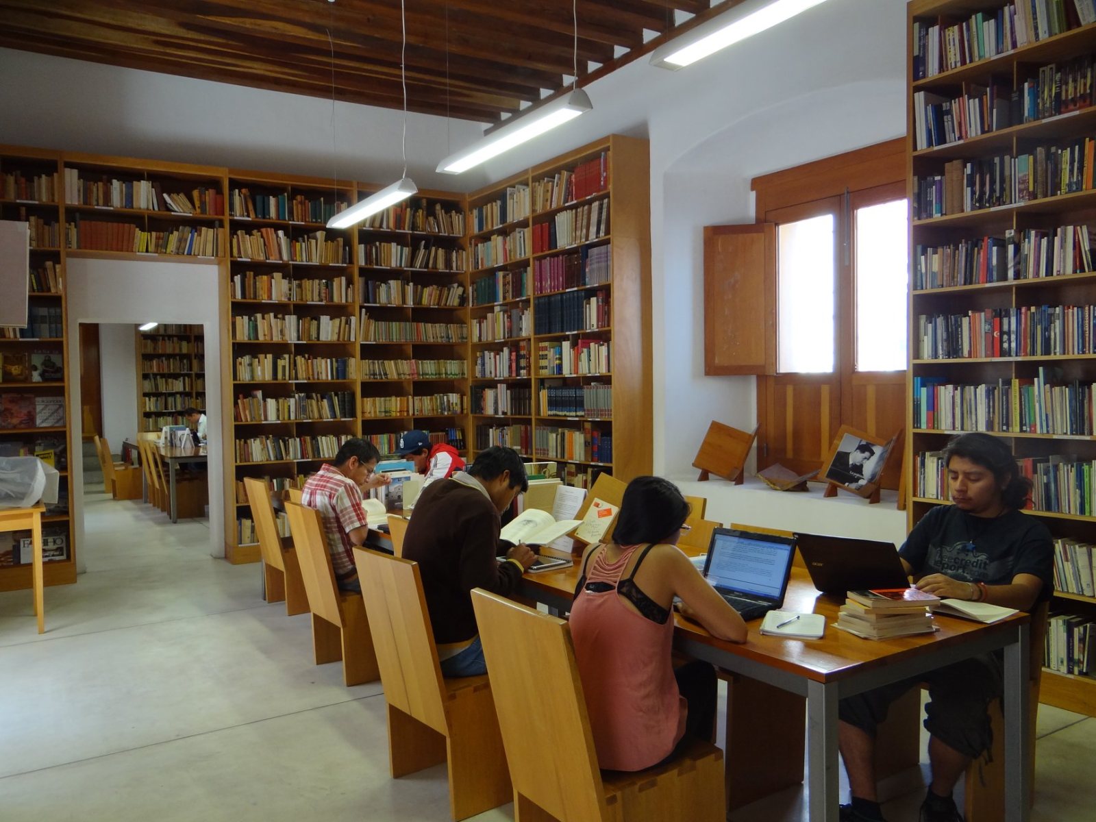 Biblioteca Andrés Henestrosa