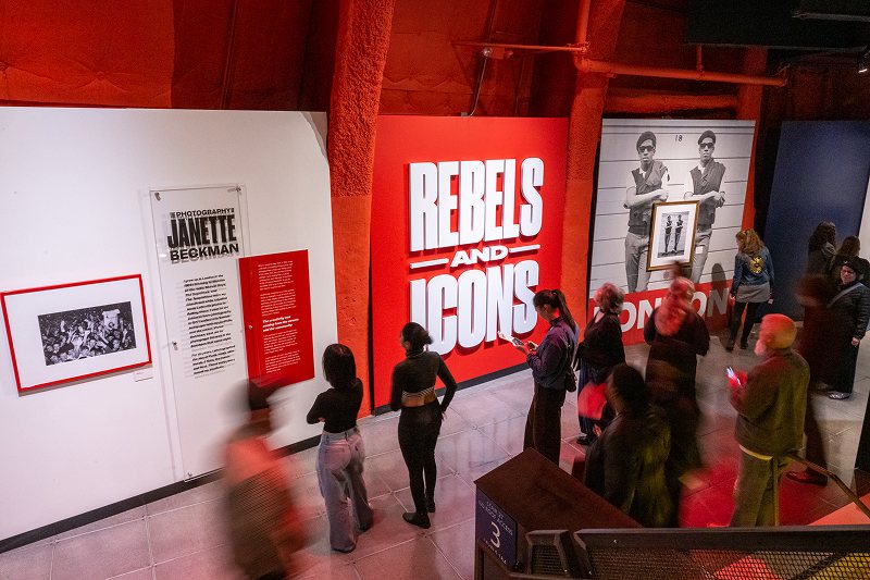 Poster: Rebels + Icons: The Photography of Janette Beckman