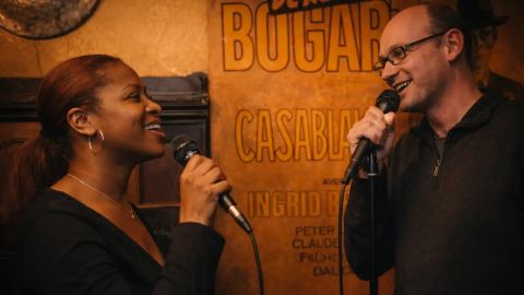 Affiche: Donderdag karaoke op de Zeedijk: van toen tot nu, Casablanca Amsterdam, 5 nov