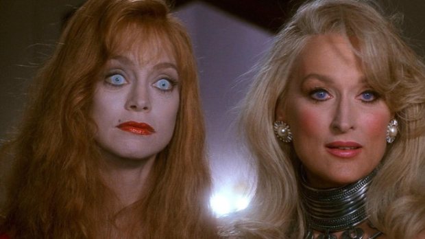 Poster: DEATH BECOMES HER