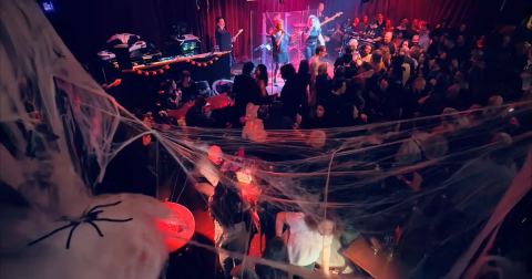 Affiche : Thriller Night Halloween concert et soirée, Bizz'Art, 31 oct.
