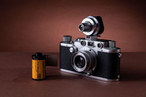 Poster: WORKSHOP—Intro to Analog Color Film Processing, Photographic Center Northwest (PCNW), Jan 24