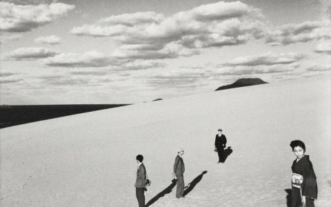 Affiche : Photographies japonaises de la Bibliothèque nationale de France. Scènes, signes, sensations, Bibliothèque François-Mitterrand – Galerie, 29 sept.