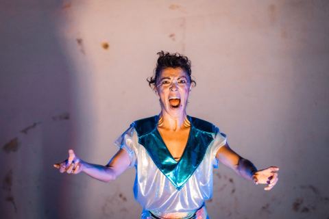 Cartel: LA GLORIA – Melisa Calero (Málaga) – CINTA 2026, Centro TNT, 14 nov