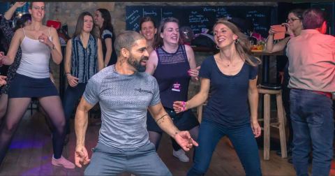 Affiche : Afterwork Tapas | Cours Salsa & Bachata (débutant) | Soirée, Cabana Café - Bar à tapas festif et dansant Latino, 22 sept.