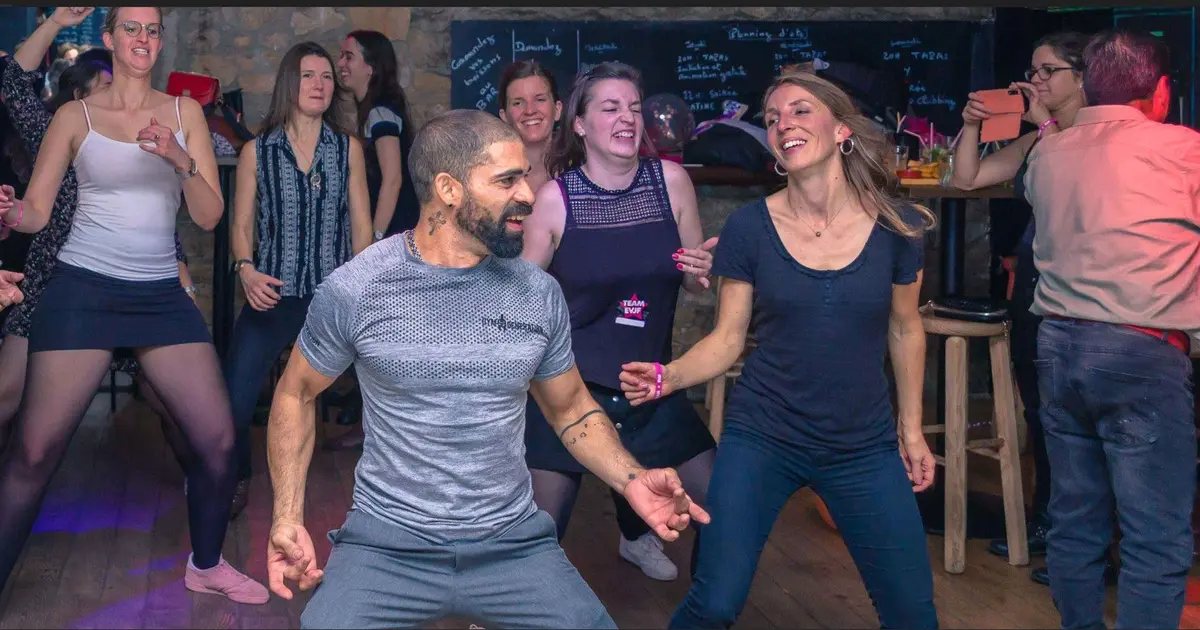 Affiche : Afterwork Tapas | Cours Salsa & Bachata (débutant) | Soirée