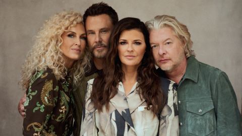 Poster: Little Big Town - For The Art Of It Tour, Old National Centre, Nov 14