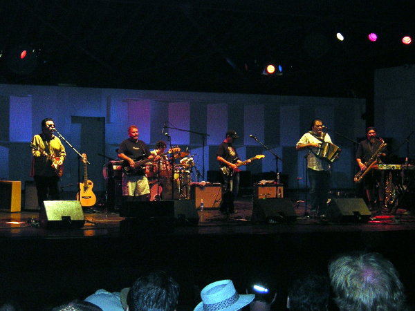 Los Lobos